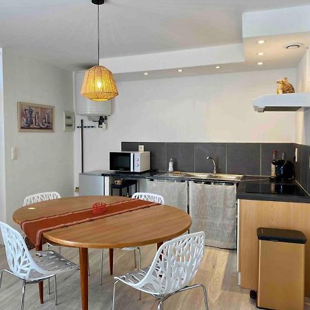 Accueillant Petit T2 Coeur De Centre Ville Lezignan-Corbieres Luaran gambar