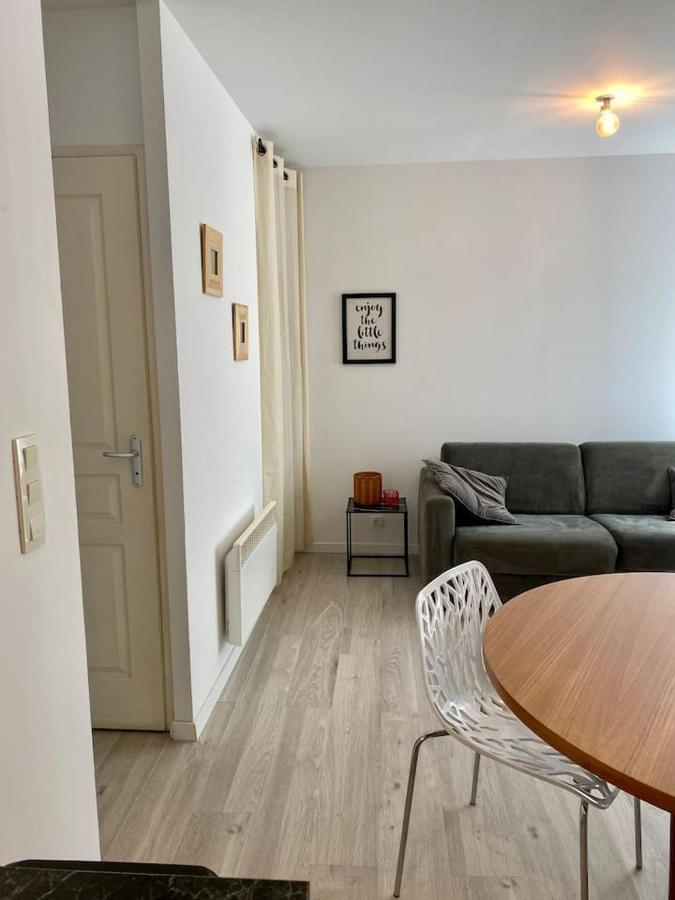 Accueillant Petit T2 Coeur De Centre Ville Lezignan-Corbieres Luaran gambar
